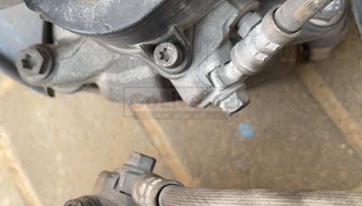 VOLKSWAGEN PASSAT 2010 REAR SPINDLE KNUCKLE BEARING RIGHT/LEFT 3C0505436 F/3C0505435 F WITH PARKING BREAK MOTOR 3C0998281B