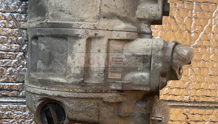 VOLKSWAGEN PASSAT JETTA GOLF GTI EOS TIGUAN AUDI A3 AC COMPRESSOR PART NO 1K0 820 803 ( Genuine Used VOLKSWAGEN Parts )