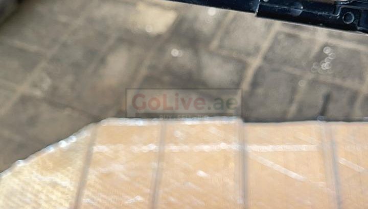 VOLKSWAGEN PASSAT 2010 Variation Wiper Arm Front Right/ Left PART NO 3C1955410B / 3C1955409C ( Genuine Used VOLKSWAGEN Parts )