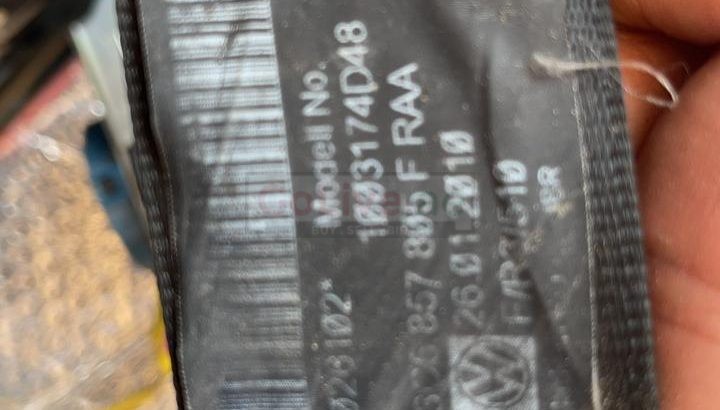 VOLKSWAGEN PASSAT 2010 REAR LEFT/RIGHT SEAT BELTS PART NO 3C5857805/3C5857806 ( Genuine Used VOLKSWAGEN Parts )