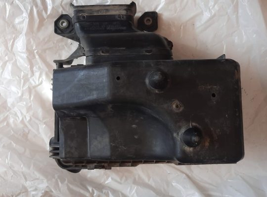 FORD EDGE 2014 LINCOLN MKX AIR CLEANER BOX PART NO BT439C662AG BT439F764AD BT439F805AD BT439A600AD ( Genuine Used FORD Parts )