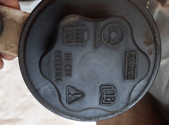 FORD EDGE 2014 POWER STEERING PUMP FLUID RESERVOIR PART NO CT433R700BB ( Genuine Used FORD Parts )