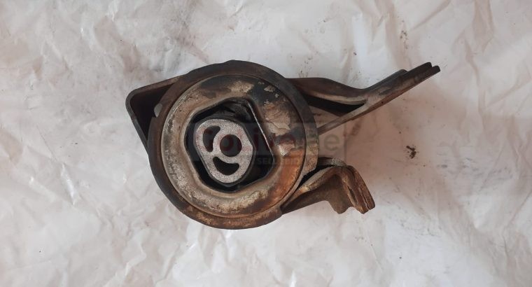 FORD EDGE 2014 LINCOLN MKX AUTOMATIC TRANSMISSION MOUNT PART NO 7A1Z6038AA A5605 3235 ( Genuine Used FORD Parts )