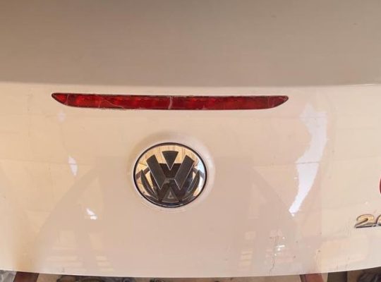 VOLKSWAGEN EOS 2009 REAR COMPLETE TRUNK BOOT LID ( Genuine Used VOLKSWAGEN Parts )