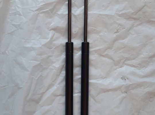 VOLKSWAGEN EOS 2007 TO 2016 TRUNK LIFT SUPPORTS/STRUTS PART NO 1Q1827550B ( Genuine Used VOLKSWAGEN Parts )