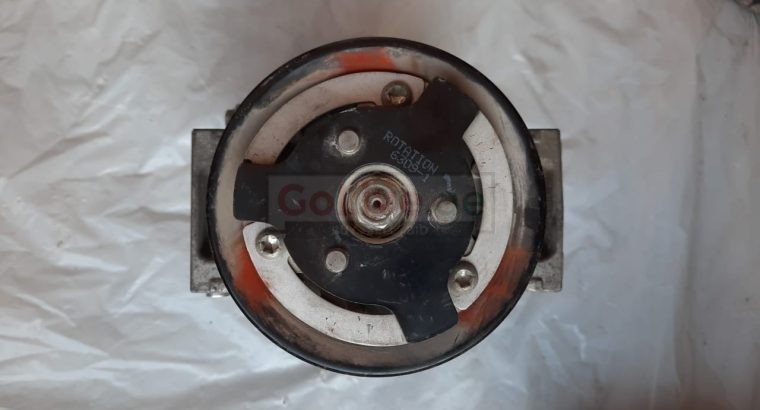 VOLKSWAGEN EOS 2009 PASSAT GOLF TIGUAN JETTA GTI AUDI AC COMPRESSOR PART NO 1K0820803S ( Genuine Used VOLKSWAGON Parts )