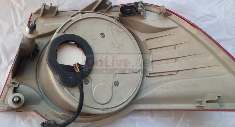 VOLKSWAGEN EOS 2009 LEFT SIDE REAR TAIL LIGHT / STOP LIGHT PART NO 1Q0945257A ( Genuine Used VOLKSWAGON Parts )