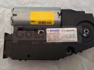 VOLKSWAGEN EOS 2009 CONVERTIBLE TOP SUNROOF MOTOR PART NO 1Q0959591C ( Genuine Used VOLKSWAGON Parts )