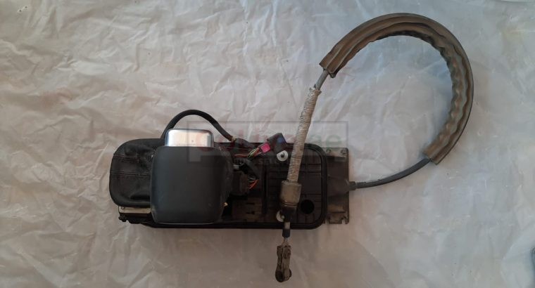 VOLKSWAGEN EOS 2009 PASSAT GEAR SELECTOR/SHIFTER PART NO 1K0713061 ( Genuine Used VOLKSWAGON Parts )