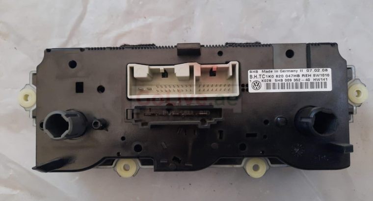 VOLKSWAGEN EOS 2009 VENTILATION AND HEATING FRONT CONTROL UNIT PART NO 1K0820047HB ( Genuine Used VOLKSWAGON Parts )