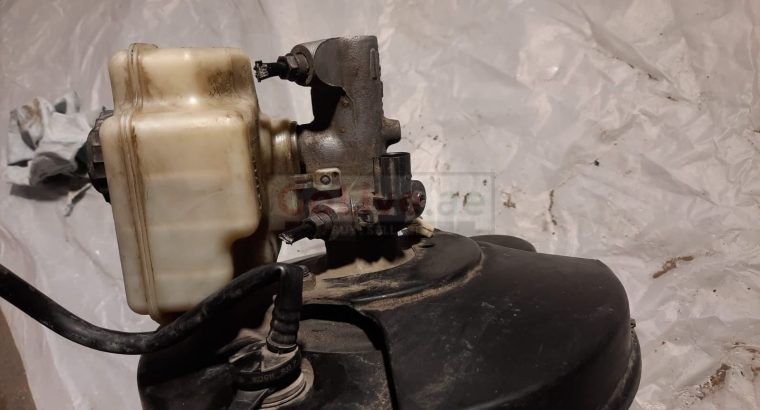 VOLKSWAGEN EOS 2009 MASTER BRAKE CYLINDER WITH VACUUM LINE PART NO 1K1611301C 1K0611933P ( Genuine Used VOLKSWAGON Parts )
