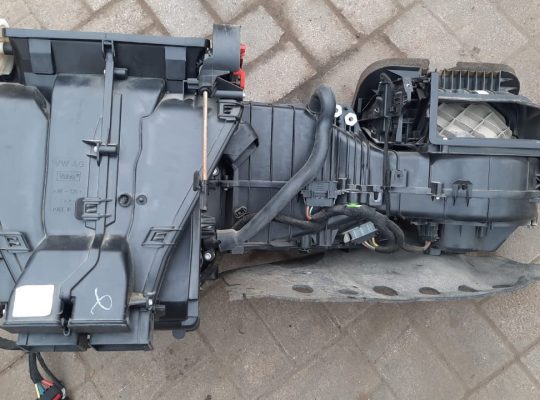 VOLKSWAGEN EOS 2009 HEATER BLOWER MATRIX & HOUSING BOX COMPLETE HEATING UNIT PART NO 1K1819515 ( Genuine Used VOLKSWAGON Parts )