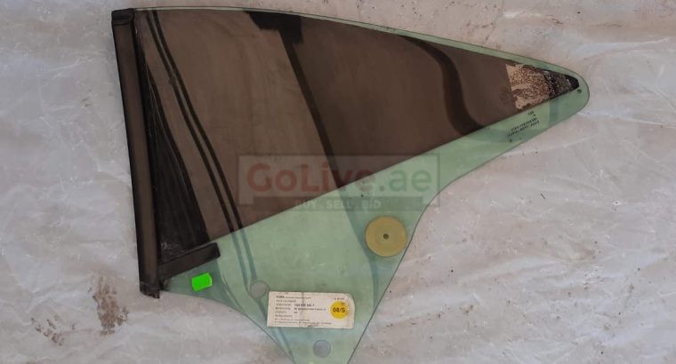 VOLKSWAGEN EOS 2009 REAR SIDE WINDOW/GLASS PART NO 1Q0845042F ( Genuine Used VOLKSWAGON Parts )