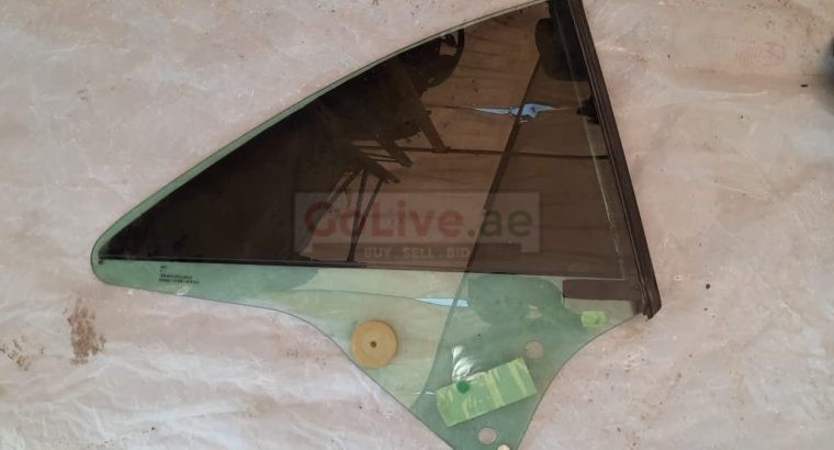VOLKSWAGEN EOS 2009 REAR SIDE WINDOW/GLASS PART NO 1Q0845042F ( Genuine Used VOLKSWAGON Parts )