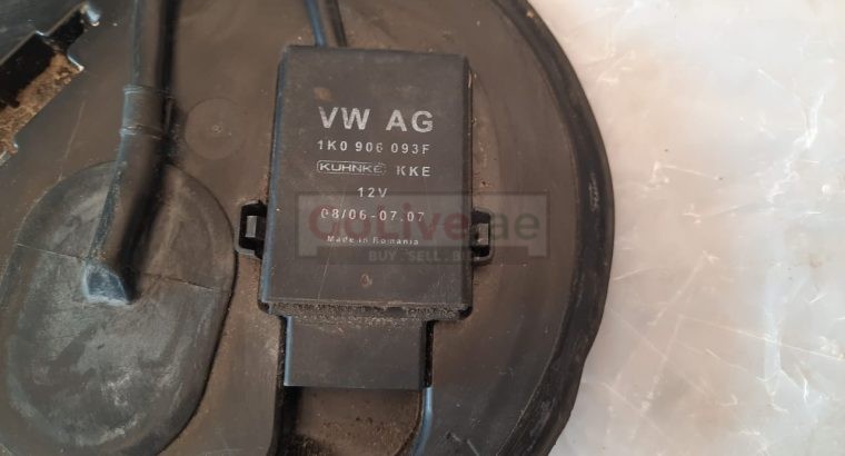 VOLKSWAGEN EOS 2009 PASSAT JETTA CC AUDI FUEL PUMP MODULE UNIT PART NO 1K0906093F ( Genuine Used VOLKSWAGON Parts )