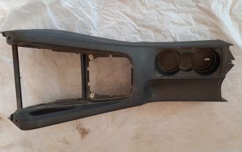 VOLKSWAGEN EOS 2009 FRONT CENTER CONSOLE CUP HOLDER PART NO 1K0863243C 5K0862531 ( Genuine Used VOLKSWAGON Parts )