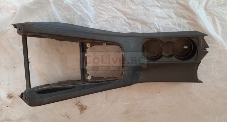 VOLKSWAGEN EOS 2009 FRONT CENTER CONSOLE CUP HOLDER PART NO 1K0863243C 5K0862531 ( Genuine Used VOLKSWAGON Parts )
