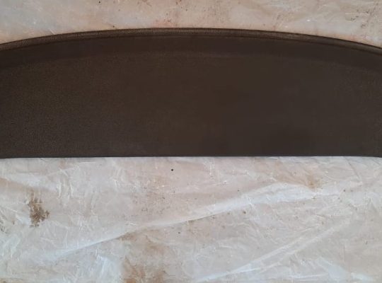 VOLKSWAGEN EOS 2009 REAR PARCEL SHELF TRIM COVER PART NO 1Q0825271B ( Genuine Used VOLKSWAGON Parts )