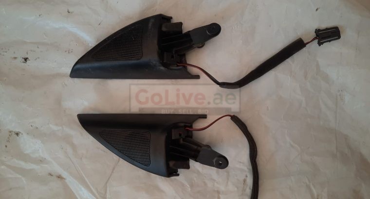 VOLKSWAGON EOS 2009 Front both door Tweeter Speaker W/ Grille PART NO 1Q0837994A 1Q0035411 ( Genuine Used VOLKSWAGON Parts )