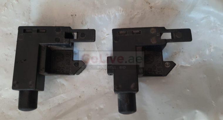 VOLKSWAGEN EOS 2009 HAND PARKING BRAKE SENSOR PART NO 1J0947561 ( Genuine Used VOLKSWAGON Parts )