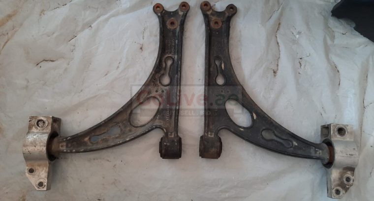 VOLKSWAGEN EOS 2009 FRONT LOWER CONTROL ARM/WISHBONE PART NO 1K0407153G ( Genuine Used VOLKSWAGON Parts )