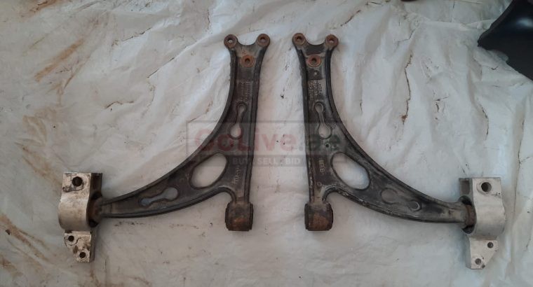 VOLKSWAGEN EOS 2009 FRONT LOWER CONTROL ARM/WISHBONE PART NO 1K0407153G ( Genuine Used VOLKSWAGON Parts )