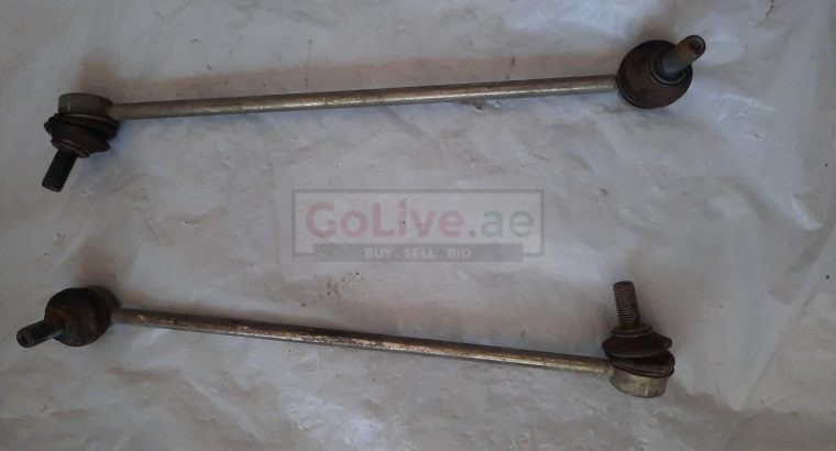 VOLKSWAGEN EOS 2009 PAIR OF FRONT ANTI-ROLL BAR/STABILIZER LINK PART NO 6R0411315 ( Genuine Used VOLKSWAGON Parts )