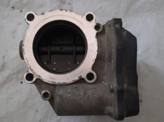 VOLKSWAGEN EOS 2009 THROTTLE VALVE PART NO 06F133062G A2C53044094 ( Genuine Used VOLKSWAGON Parts )