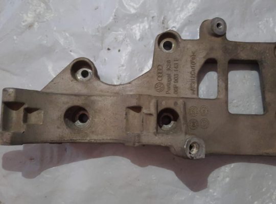 VOLKSWAGEN EOS 2009 GENERATOR/ALTERNATOR BRACKET PART NO 06F903143E ( Genuine Used VOLKSWAGON Parts )
