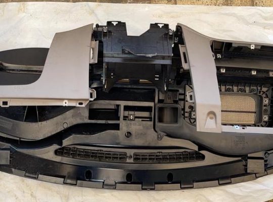 VOLKSWAGEN PASSAT 2010 DASHBOARD PART NO 3C1857003QT ( Genuine Used VOLKSWAGON Parts )