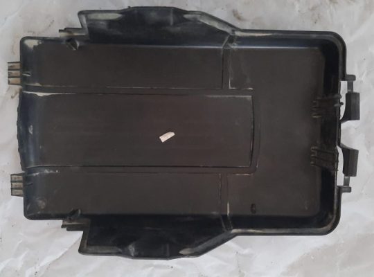 VOLKSWAGEN EOS 2009 BATTERY BOX TOP COVER & LOWER TRAY SUPPORT PART NO 3C0915336A / 1K0915333 ( Genuine Used VOLKSWAGON Parts )