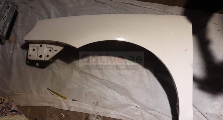 VOLKSWAGEN EOS 2009 FRONT FENDER LEFT AND RIGHT SIDE PART NO 1Q0821105B 1Q0821106B ( Genuine Used VOLKSWAGON Parts )