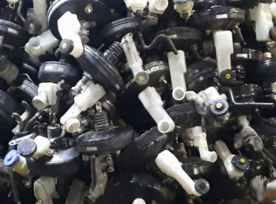 KAMRAN SAIF USED HONDA, NISSAN, TOYOTA CARS & SPARE PARTS (Used auto parts, Dealer, Sharjah spare parts Markets)