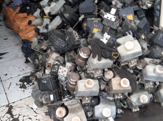 MOHAMMAD KHOKON USED AUTO SPARE PARTS TR. (Used auto parts, Dealer, Sharjah spare parts Markets)