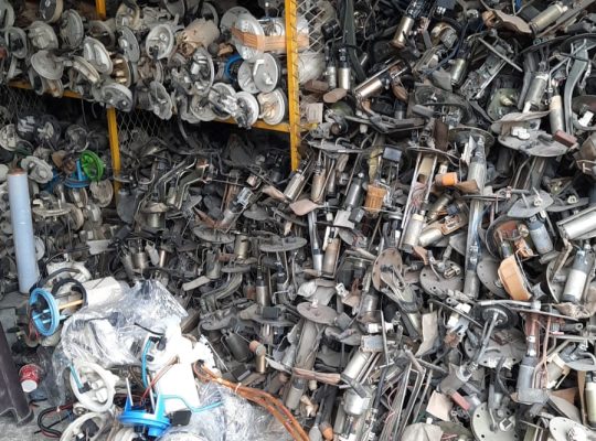 AL FEHOUD USED KIA, LEXUS, NISSAN, MAZDA, AUTO SPARE PARTS TR. (Used auto parts, Dealer, Sharjah spare parts Markets)