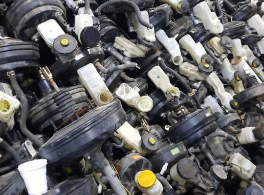 SPEED LINE USED TOYOTA, NISSAN, HONDA, AUTO SPARE PARTS TR. (Used auto parts, Dealer, Sharjah spare parts Markets)