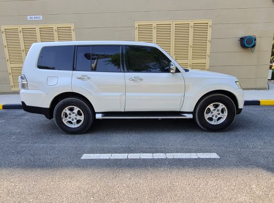 Mitsubishi Pajero 2008, Single Owner 4×4 for Sale Call 050 2134666