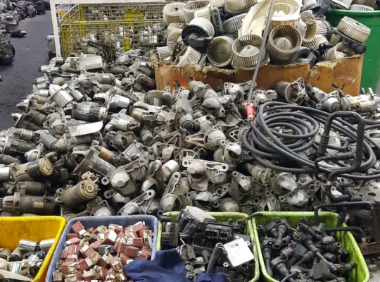 MOH. NURUL ABSAR USED MAZDA ,NISSAN, TOYOTA ISUZU AUTO SPARE PARTS TR. (Used auto parts, Dealer, Sharjah spare parts Markets)