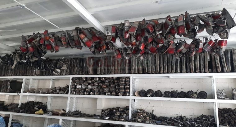 NAVID AHMAD TOYOTA USED & SPARE PARTS TR. (Used auto parts, Dealer, Sharjah spare parts Markets)