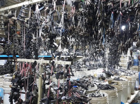 DAR AL FARAH USED HONDA,TOYOTA,MAZDA,NISSAN AUTO SPARE PARTS TR. (Used auto parts, Dealer, Sharjah spare parts Markets)