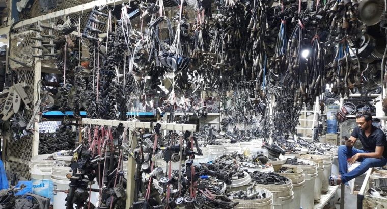 DAR AL FARAH USED HONDA,TOYOTA,MAZDA,NISSAN AUTO SPARE PARTS TR. (Used auto parts, Dealer, Sharjah spare parts Markets)