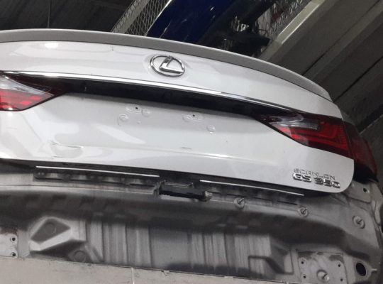 DAR AL FARAH USED LEXUS AUTO SPARE PARTS TR. (Used auto parts, Dealer, Sharjah spare parts Markets)