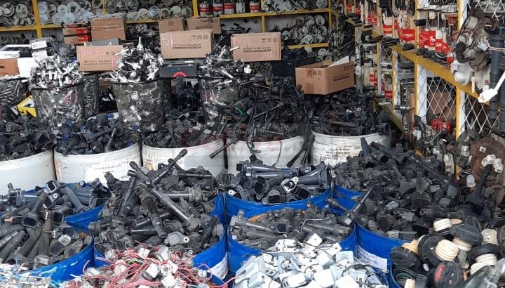 RUKN WADI A AL MADINA USED FORD, LEXUS,NISSAN AUTO. SPARE PARTS TR. (Used auto parts, Dealer, Sharjah spare parts Markets)
