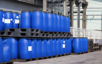200 liter blue plastic drum barrel Buyer in dubai ( UAE Plastic Barrel Supplier )