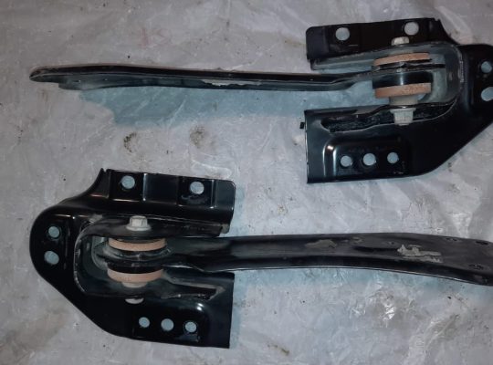FORD EDGE 2014 LINCOLN MKX REAR CONTROL ARM RIGHT & LEFT ( Genuine Used FORD Parts )