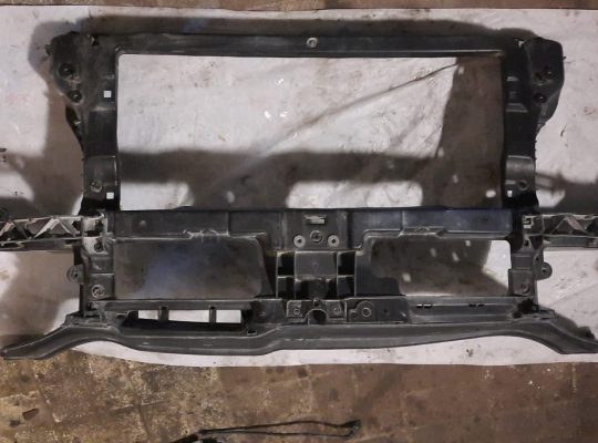 VOLKSWAGEN EOS 2009 FRONT BAR BRACKET CENTRE REINFORCEMENT ( Genuine Used VOLKSWAGON Parts )