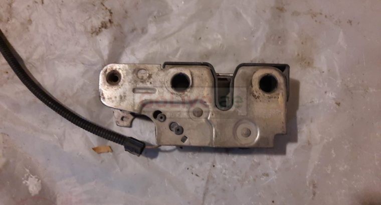 VOLKSWAGEN EOS 2009 FRONT HOOD / BONNET LOCK ACTUATOR PART NO 1Q1823509A ( Genuine Used VOLKSWAGON Parts )
