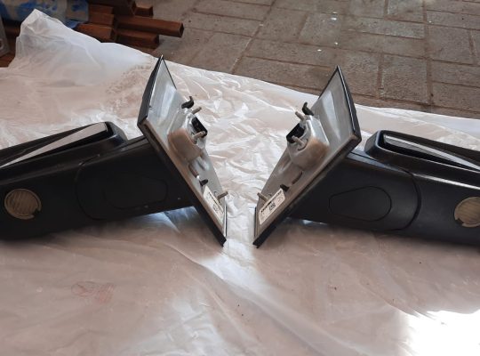 FORD EDGE 2014 LINCOLN MKX SIDE VIEW DOOR MIRROR LEFT / RIGHT SIDE PART NO BT4317683JC / BT4317682JB ( Genuine Used FORD Parts )