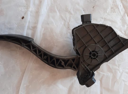 FORD EDGE 2014 ACCELERATOR GAS PEDAL PART NO DT439F836AC ( Genuine Used FORD Parts )