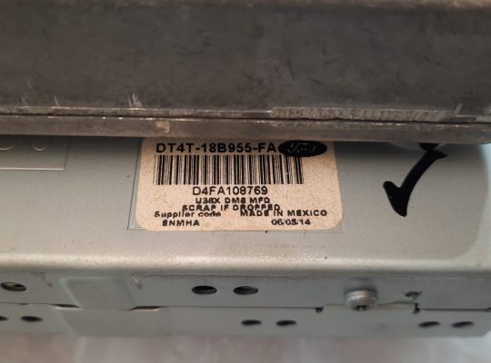 FORD EDGE 2014 RADIO INFORMATION DISPLAY SCREEN & VOICE RECOGNITION MODULE DT4T18B955FA DT4T14F239AM ( Genuine Used FORD Parts )